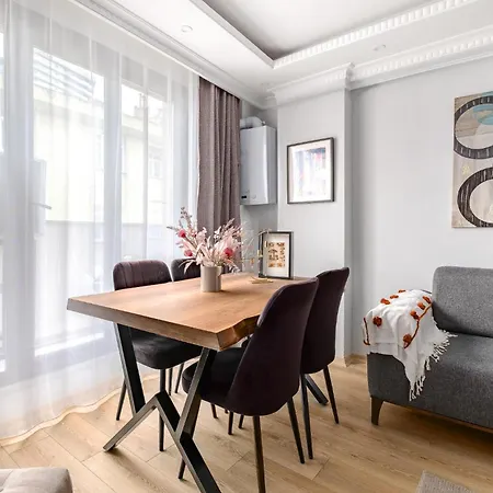 Stylish New With Fast Wifi 아파트 이스탄불