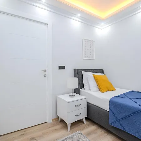 Stylish New With Fast Wifi